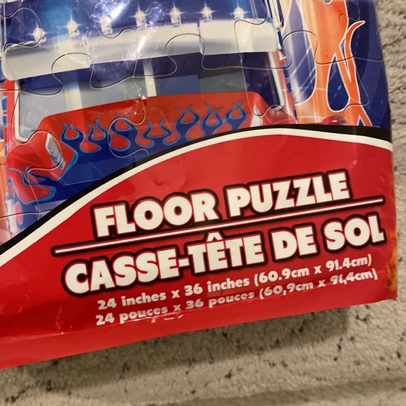 Transformers Floor Puzzle in Bag - Picture 2 of 6